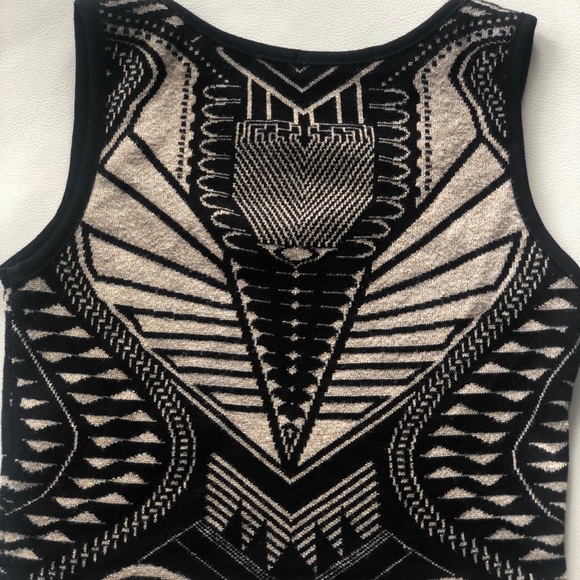 Crop top - Picture 2 of 2